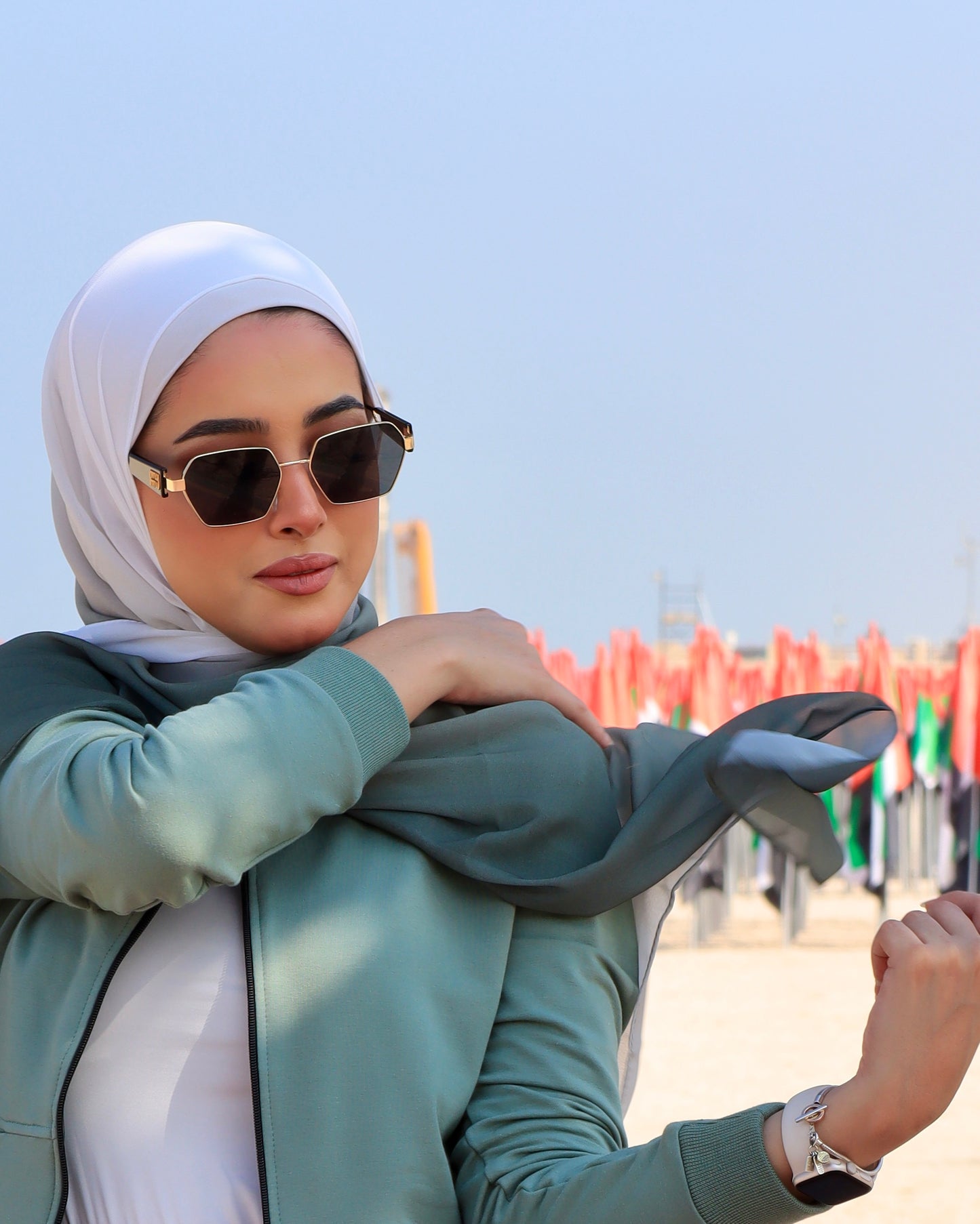 White to Olive Green Ombre Hijab │ Snow Scarves