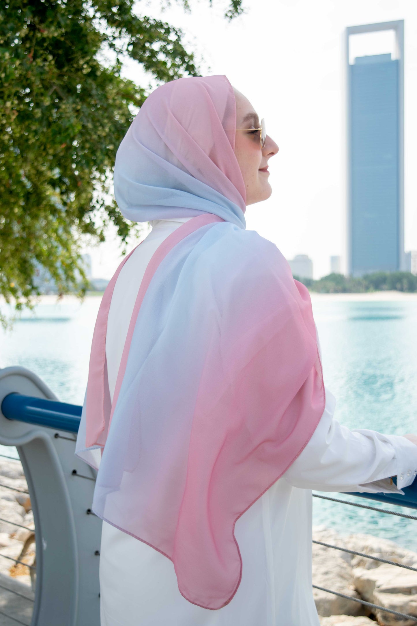 Bubblegum Ombre Hijab │ Snow Scarves