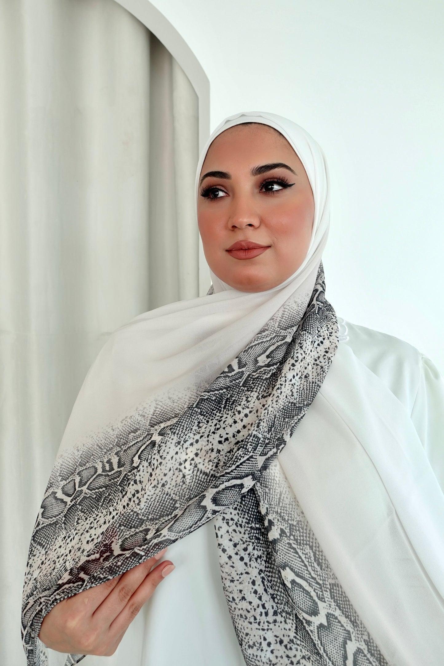 Ombre Beige Snake Print Hijab │ Snow Scarves