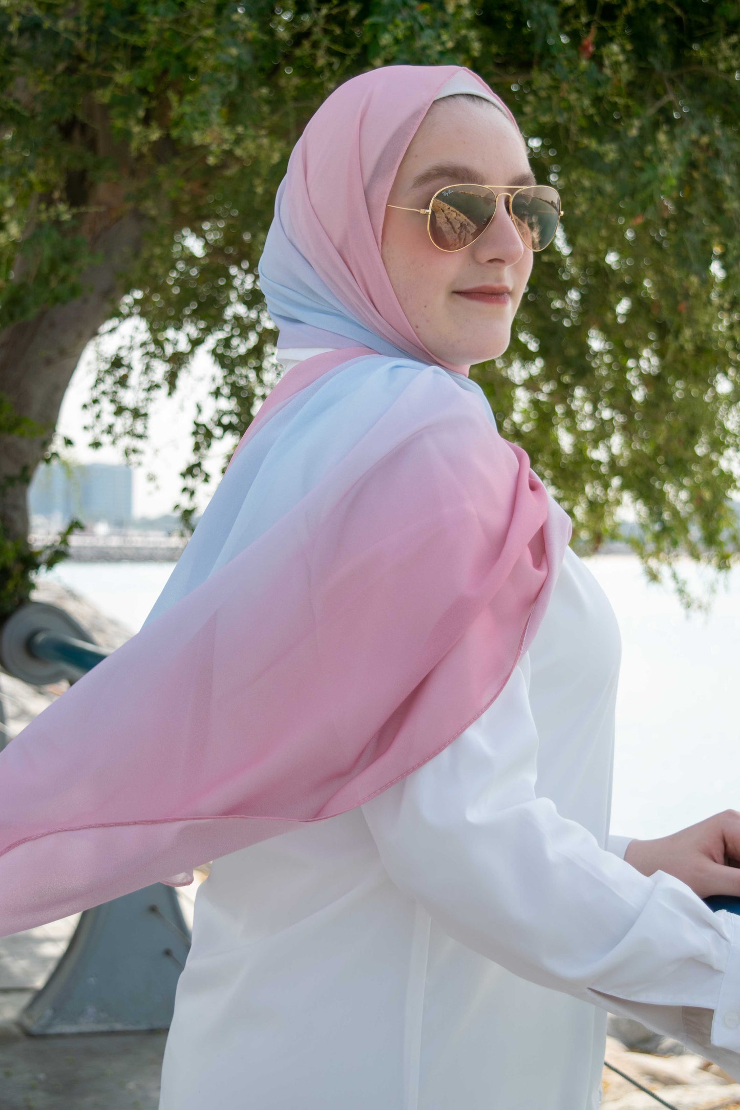Bubblegum Ombre Hijab │ Snow Scarves